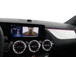 MERCEDES-BENZ GLA 200 Night Star 7G-D