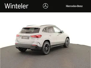 MERCEDES-BENZ GLA 200 Night Star 7G-D
