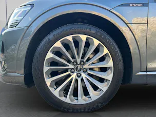 Audi e-tron 55 Sportback S Line quattro