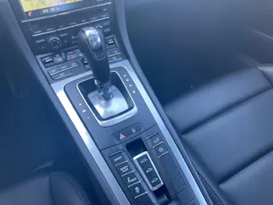 PORSCHE 911 Carrera 4S