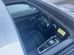 PORSCHE 911 Carrera 4S