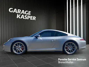 PORSCHE 911 Carrera 4S