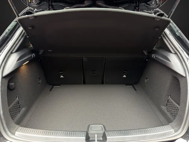 MERCEDES-BENZ AMG A 35 4MATIC Kompaktlimousine