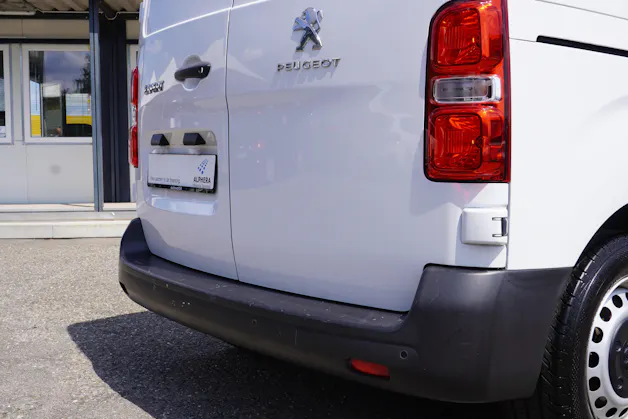 Peugeot Expert 2.0 BlueHDi 145 S&S Standard EAT8 3-PLÄTZER!!!