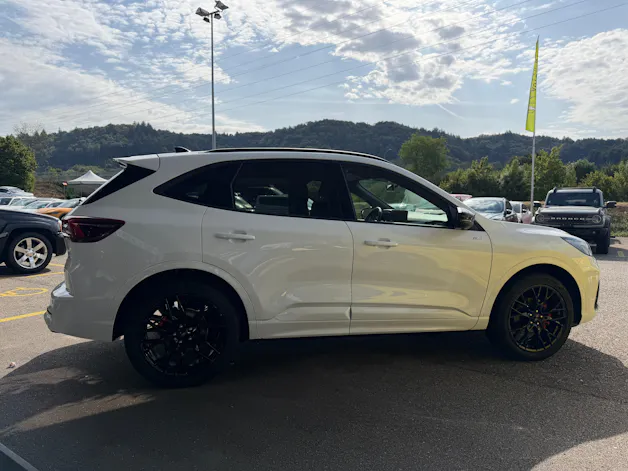 Ford Kuga 2.5 PHEV ST-Line X FWD Sondermodell Black Edition C26PC29
