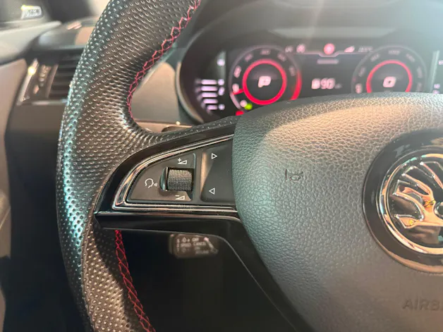 Škoda Octavia Combi 2.0 TSI RS DSG
