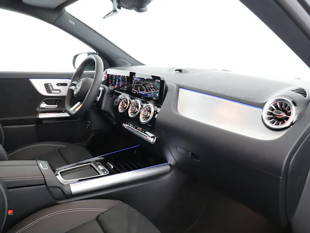 Mercedes-Benz GLA 200 Night Star 7G-D