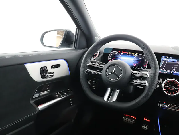 Mercedes-Benz GLA 200 Night Star 7G-D