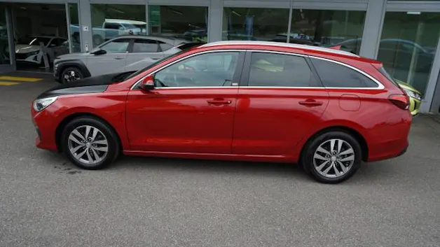 Hyundai i30 1.4 T-GDi Amplia