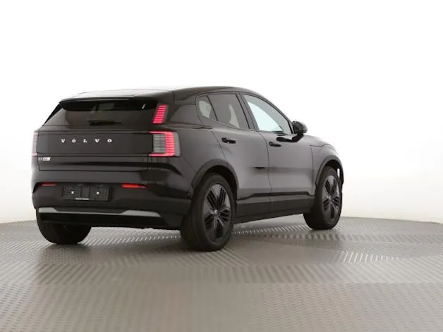 Volvo EX30 CC E60 Twin Performance AWD