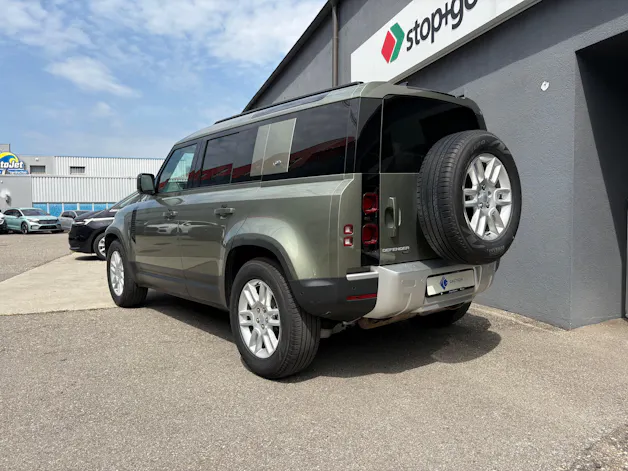 Land Rover Defender 110 3.0 D I6 300 S AWD AT8