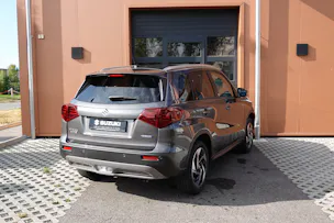 Suzuki Vitara 1.4 Boosterjet Piz Sulai Top 4x4 Hybrid CH Auto * 3 ans de Garantie * Clim Auto * Keyless * Caméra * Toit ouvrant *