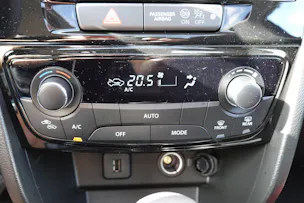 Suzuki Vitara 1.4 Boosterjet Piz Sulai Top 4x4 Hybrid CH Auto * 3 ans de Garantie * Clim Auto * Keyless * Caméra * Toit ouvrant *