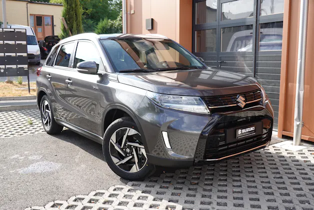 Suzuki Vitara 1.4 Boosterjet Piz Sulai Top 4x4 Hybrid CH Auto * 3 ans de Garantie * Clim Auto * Keyless * Caméra * Toit ouvrant *