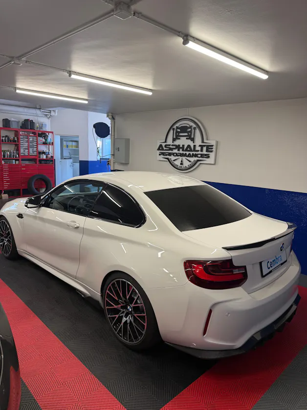 BMW M2 Drivelogic