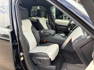 Land Rover Discovery 3.0 i6 360 R-Dynamic HSE AWD Automatic