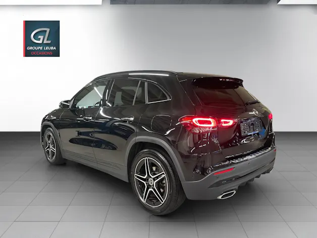 Mercedes-Benz GLA 200 AMG Line 7G-DCT
