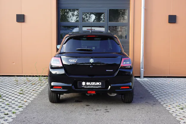 Suzuki Swift 1.2 Piz Sulai Hybrid 4x4 * CH Auto * 3 ans de Garantie * Clim Auto * Keyless * Caméra * Apple Car Play * Capteurs *