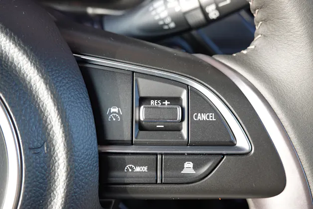 Suzuki Swift 1.2 Piz Sulai Hybrid 4x4 * CH Auto * 3 ans de Garantie * Clim Auto * Keyless * Caméra * Apple Car Play * Capteurs *