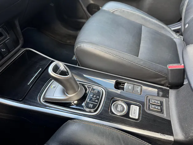 Mitsubishi Outlander 2.0 PHEV Diamond 4WD Automatic