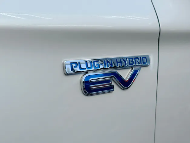 Mitsubishi Outlander 2.0 PHEV Diamond 4WD Automatic