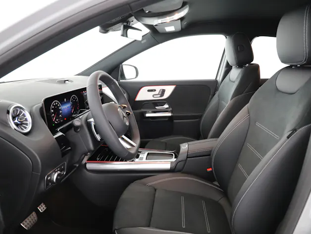 Mercedes-Benz GLA 200 Night Star 7G-D