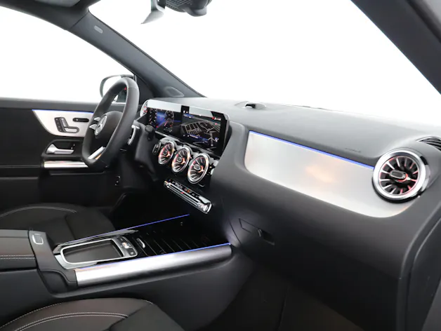Mercedes-Benz GLA 200 Night Star 7G-D