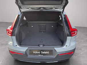 VOLVO XC40 2.0 B4 MH Plus Dark
