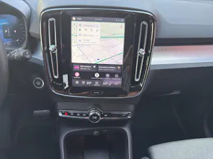 VOLVO XC40 2.0 B4 MH Plus Dark