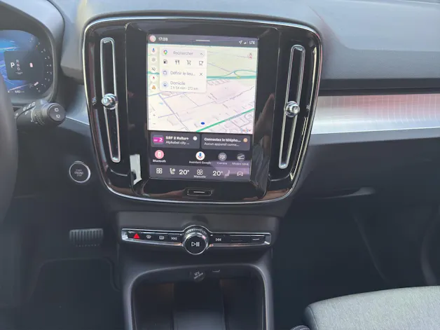 Volvo XC40 2.0 B4 MH Plus Dark