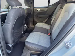 VOLVO XC40 2.0 B4 MH Plus Dark