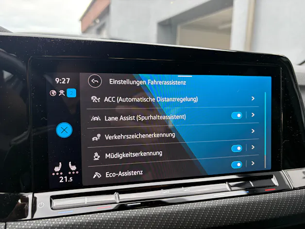 VW Golf 1.5 eTSI mHEV ACT R-Line DSG