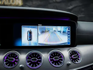 MERCEDES-BENZ E 220 d AMG Line 9G-Tronic *CH-Fahrzeug*Panorama*Head-Up*360°*