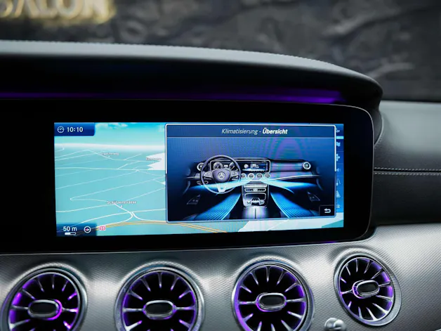 Mercedes-Benz E 220 d AMG Line 9G-Tronic *CH-Fahrzeug*Panorama*Head-Up*360°*