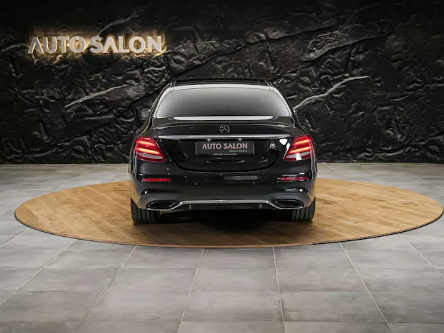 Mercedes-Benz E 220 d AMG Line 9G-Tronic *CH-Fahrzeug*Panorama*Head-Up*360°*