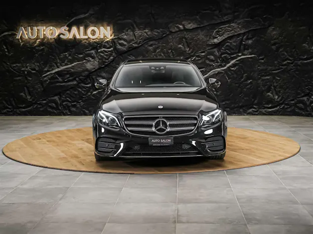 Mercedes-Benz E 220 d AMG Line 9G-Tronic *CH-Fahrzeug*Panorama*Head-Up*360°*