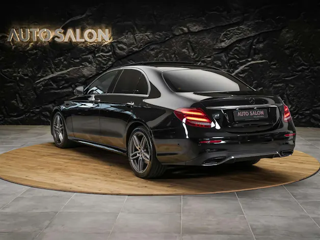 Mercedes-Benz E 220 d AMG Line 9G-Tronic *CH-Fahrzeug*Panorama*Head-Up*360°*