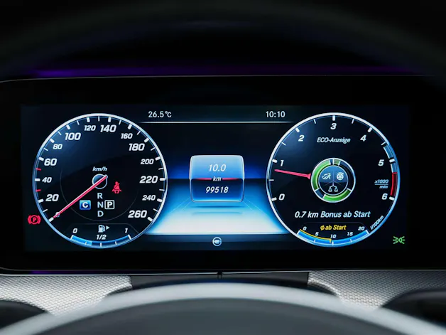 Mercedes-Benz E 220 d AMG Line 9G-Tronic *CH-Fahrzeug*Panorama*Head-Up*360°*