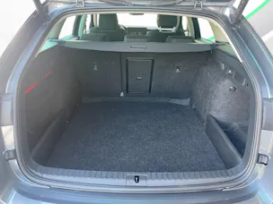 SKODA Octavia Combi 1.5 TSI mHEV DSG Selection