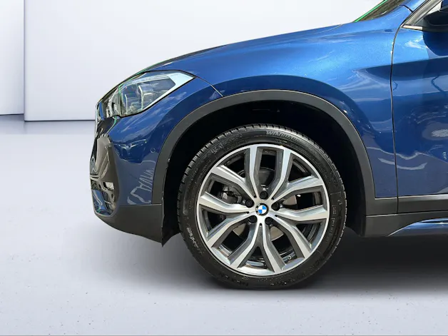 BMW X1 xDrive 18d Essential Edition Steptronic