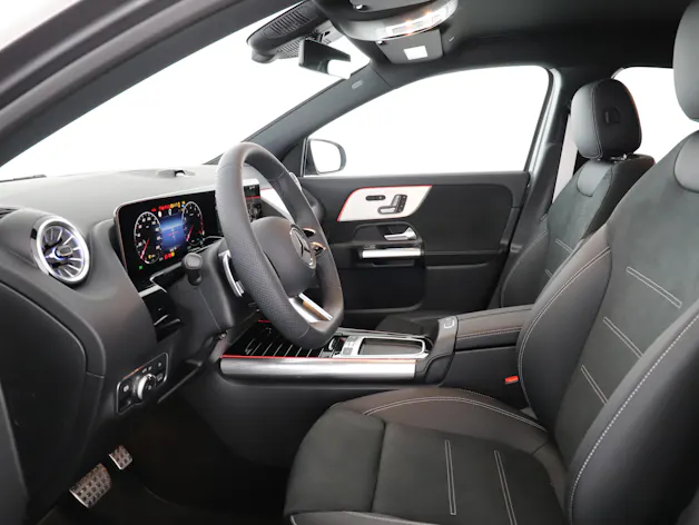 Mercedes-Benz GLA 200 Night Star 7G-D