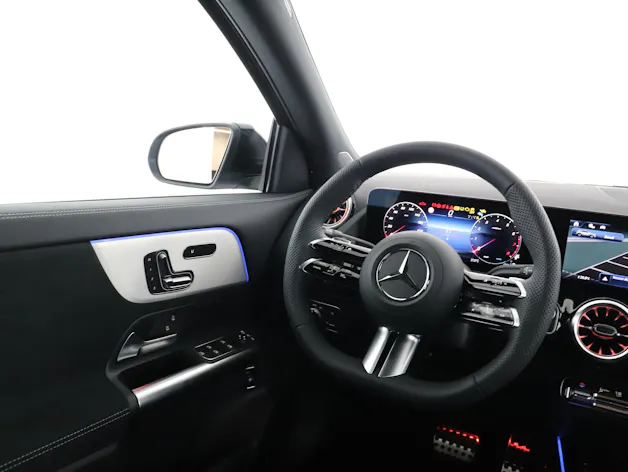 Mercedes-Benz GLA 200 Night Star 7G-D
