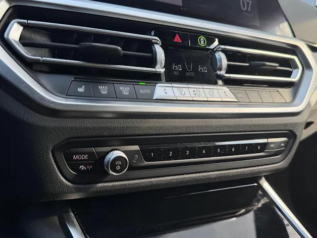 BMW 320d xDrive 48V Touring Sport Line Steptronic