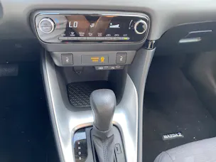MAZDA 2 Hybrid Centre-line