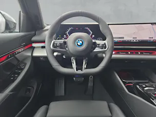 BMW 530e xDrive Touring M Sport Steptronic