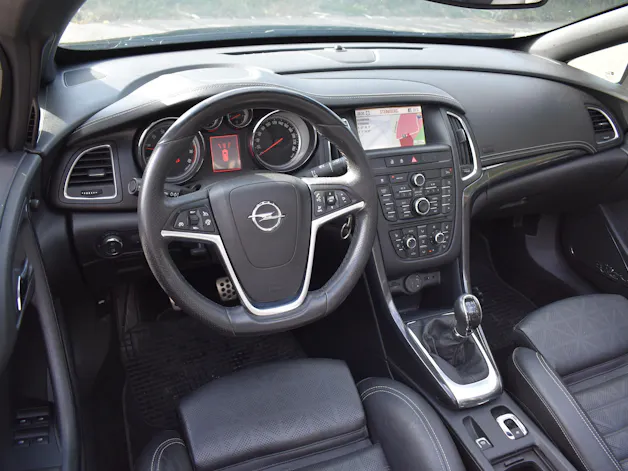 Opel Cascada 1.6i 16V Cosmo