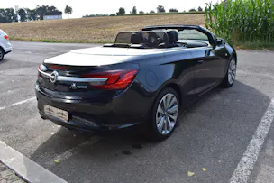 Opel Cascada 1.6i 16V Cosmo