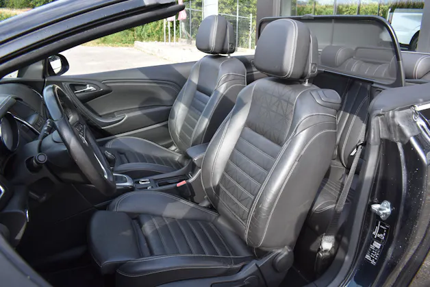 Opel Cascada 1.6i 16V Cosmo