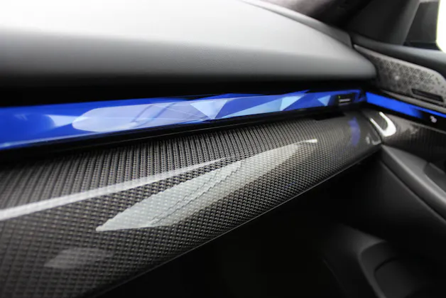 BMW M5 xDrive *M Marina Bay Blau metallic*
