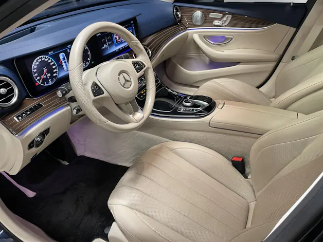 Mercedes-Benz E 400 Avantgarde 7G-Tronic